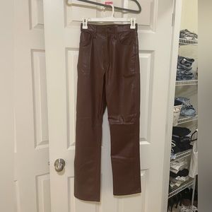 Abercrombie The 90s Straight Ultra High Rise Vegan Leather Pant